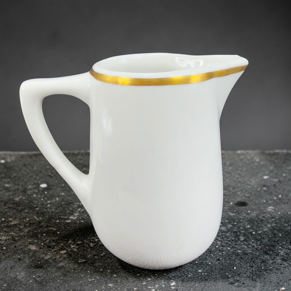 Mayer China Beaver Falls Creamer Small Pitcher White Gold Trim‎ Restaurant Ware